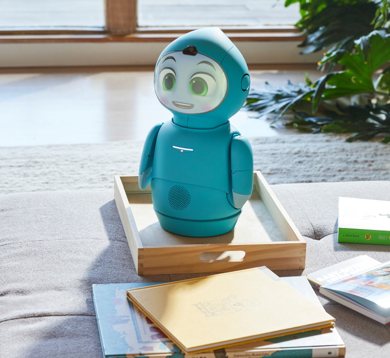The World's First AI Robot for Kids Aged 5-10 – Moxie Robot